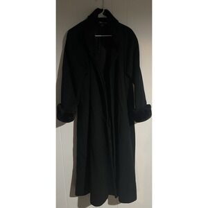 Steve by Searle Coat Womens Size 4 Black Long Coat Faux Fur Collar Cuffs